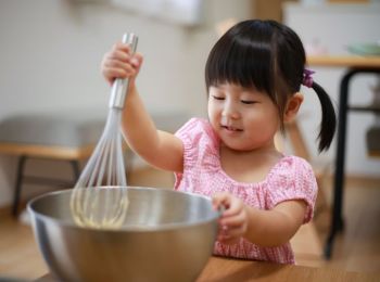 Making pancakes is the perfect way to get little chefs busy in the kitchen. They can help crack the eggs, whisk all the ingredients together and chop fruit for the toppings. We asked our nutritionist Charlotte Stirling-Reed to share her favourite pancake recipes for toddlers, and a few delicious topping ideas.